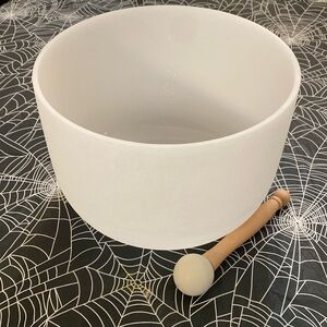 Crystal Singing Bowl with mallet